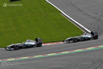 F1: Rosberg pariban van Schumacherrel