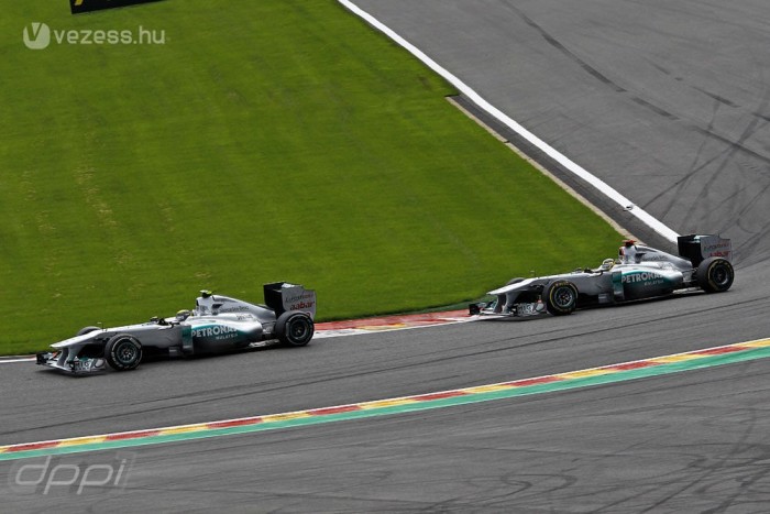 F1: Rosberg pariban van Schumacherrel