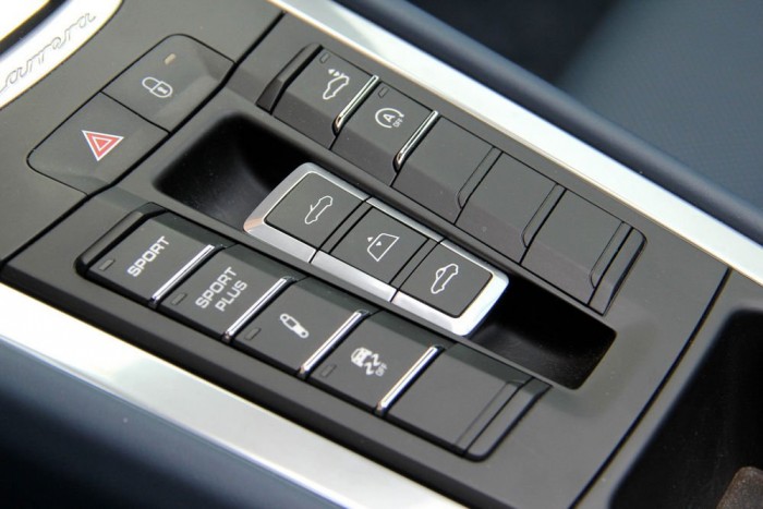 Egy Porsche sosem lehet elég jó 8 | Vezess Az orgazmatron kezelőpultja, a Sport Plus gomb megnyomása instant gyönyört hoz a fülnek