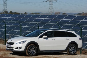 Folytatódik a francia hibridforradalom