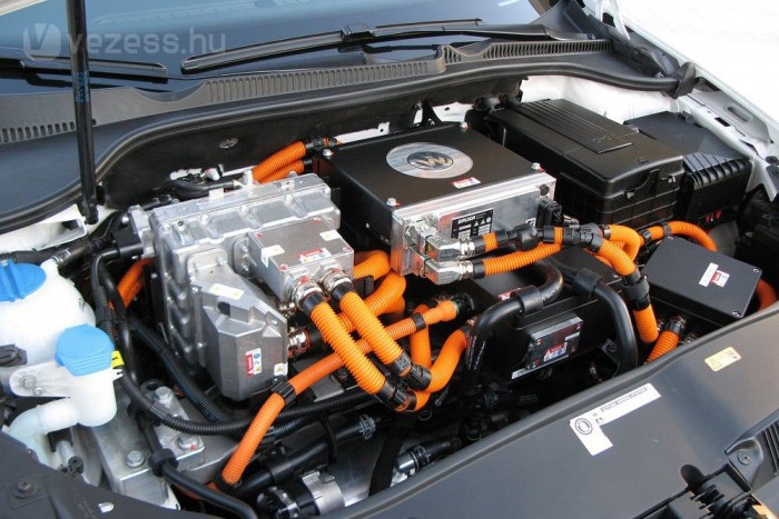 85 kW (115 LE) az elektromos motor teljesítménye