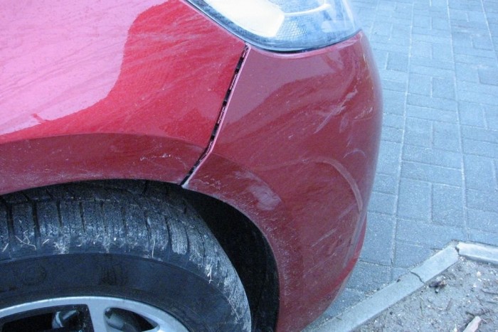 Hazai teszt a félig elektromos Opellel 11 | Vezess Megtörték alattam. Piros lámpánál álltam, mikor belém tolattak, de azért szégyelltem így visszaadni az űrhajót