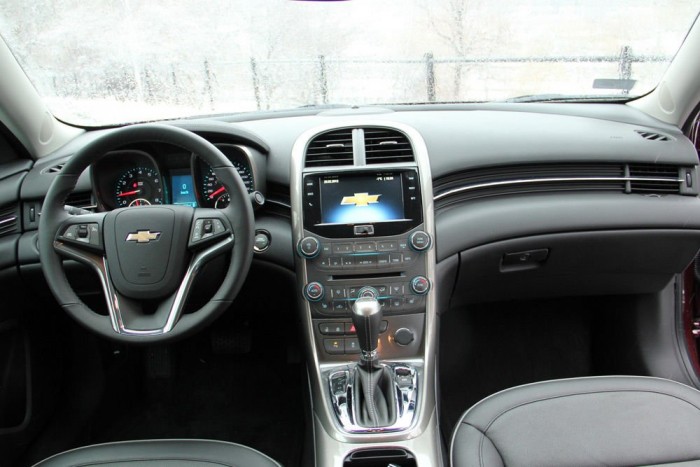 Malibu: egy szelet az amerikai álomból 12 | Vezess A minőségérzet közepes, de nem rosszabb, mint a Mazda6-ban vagy az Avensisben