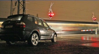 GPS-szel spórolnak a MÁV autói