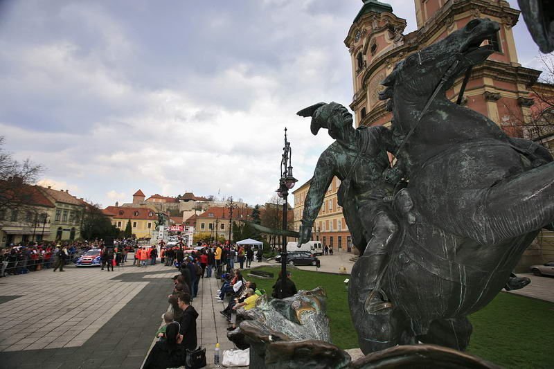 Népes mezőny lehet a ralinyitányon 1