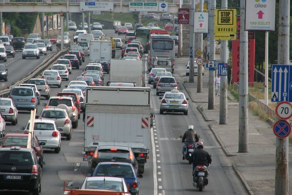 A motorosok-robogósok az ügy nyertesei