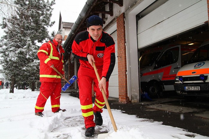 Itt még azt hisszük, mindjárt eszünk. Hát nem így történt.