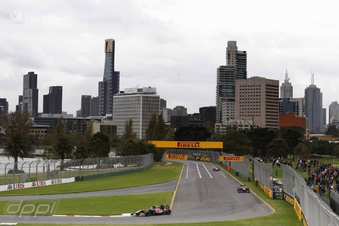 F1: Ecclestone ijesztgeti Ausztráliát