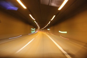 Porschék között, trágyaszagban - megérkeztünk a Genfi Autószalonra