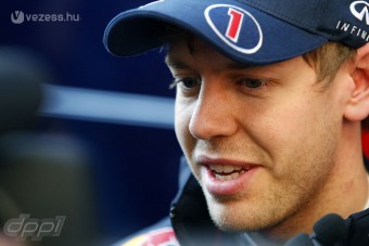 F1: Vettel megússza a mutogatást