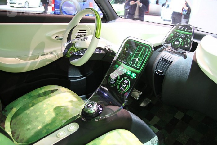 Fél-elektromos Swift és fenejó tanulmány a Suzukitól 7 | Vezess Ilyen izgalmas kisautó-belsőt csak tanulmányban láthatunk, sajnos