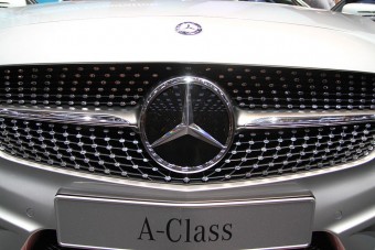 Kompakttal támad a Mercedes