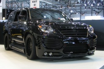 Japán megszállók Lexus- és Nissan-alapon