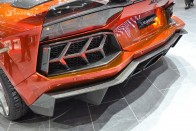 Vörös szörnyeteg Lamborghini-alapon 17