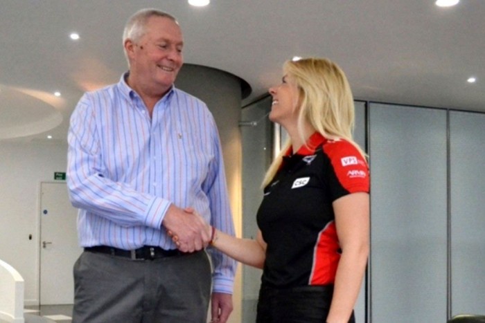 F1: Nem készül beugrásra a női pilóta