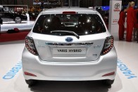 3,5 literrel beéri a Yaris Hybrid 20