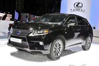 Orsóval újít a Lexus RX