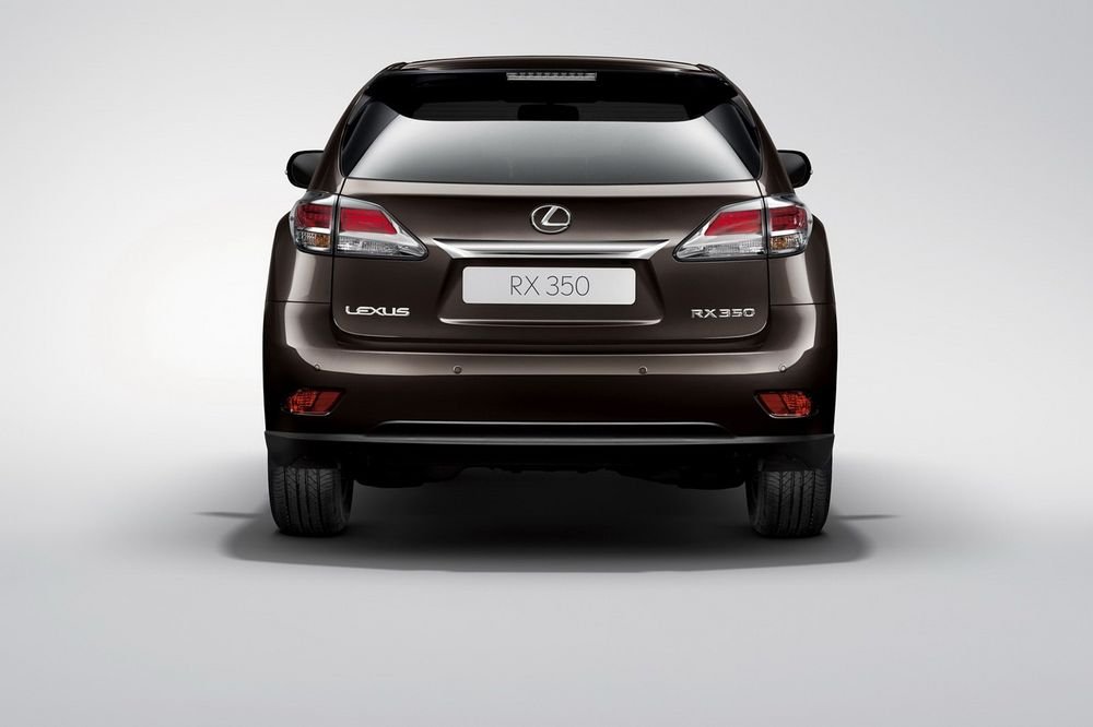 Orsóval újít a Lexus RX 8