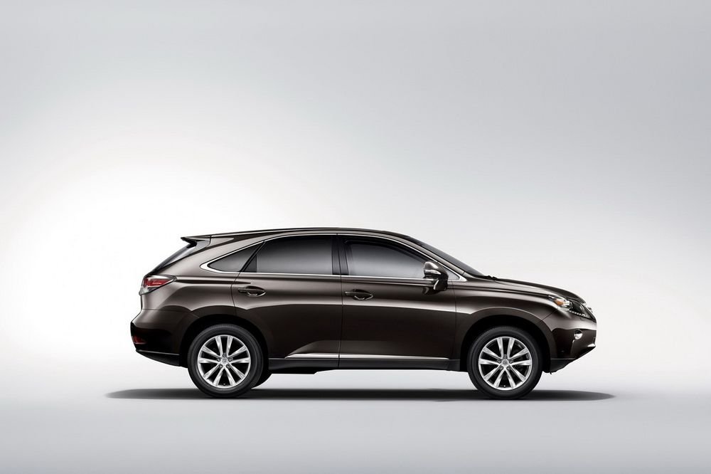 Orsóval újít a Lexus RX 9