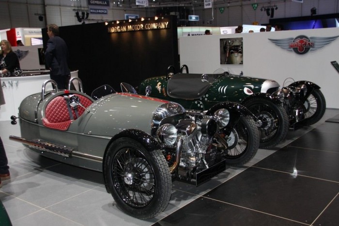 A Genfi Szalon veteránautói 15 | Vezess Az év dobása, hogy feltámadt a Threewheeler