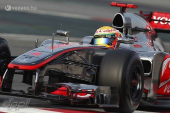 F1: Hamilton lemond a bulizásról