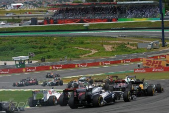 F1: Kellenek-e kliensautók?