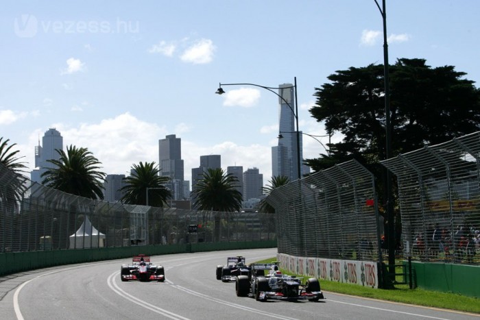 F1: Hamilton tarolt, a Red Bull sehol 6