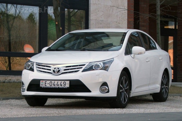 Benzinest a dízel helyett? 9 | Vezess Országúton 7 liter elég, kicsit sietve sem fogyott el 8 liter benzin százon