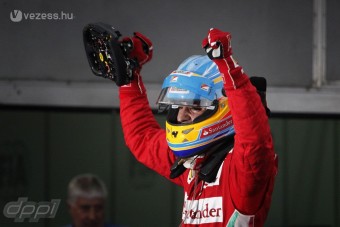 F1: Szobrot Alonsónak!