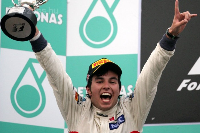F1: Perez a kutyájának ajánlotta a sikerét 6