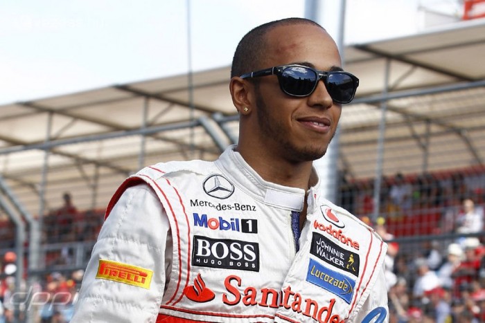 Hamilton szerepelhet az F1-filmben