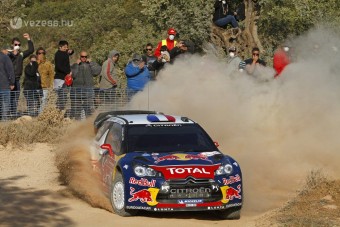 Videón Sebastien Loeb bukása