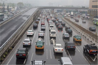 Csökken az autóláz Kínában