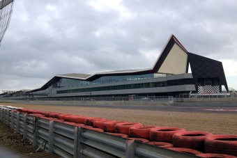 F1: Két teszt közül választhatnak a csapatok