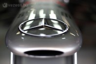 F1: A Mercedes nem akar aláírni 6