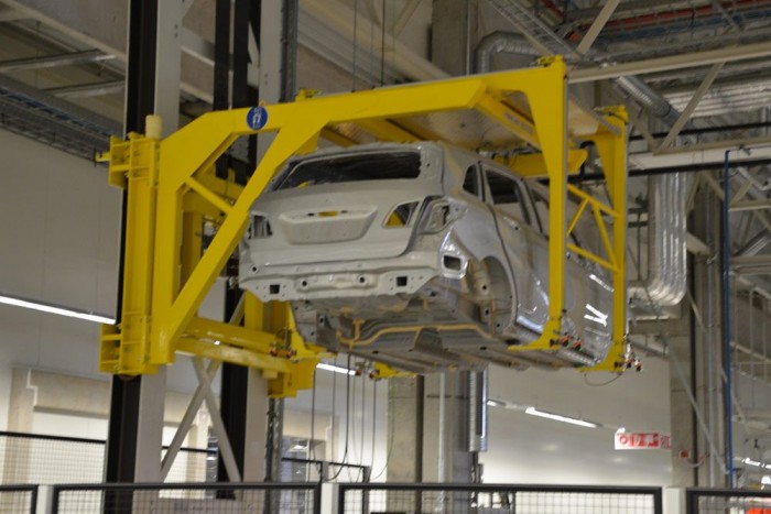 Luxusproblémák a Mercedes-gyárban Kecskeméten 7 | Vezess Úton a fényezőbe