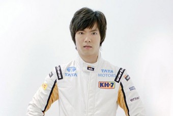 F1: Kínai pilótát támogat a HRT