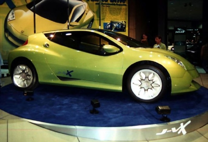 Az alapötlet 1997-ből a J-VX tanulmány