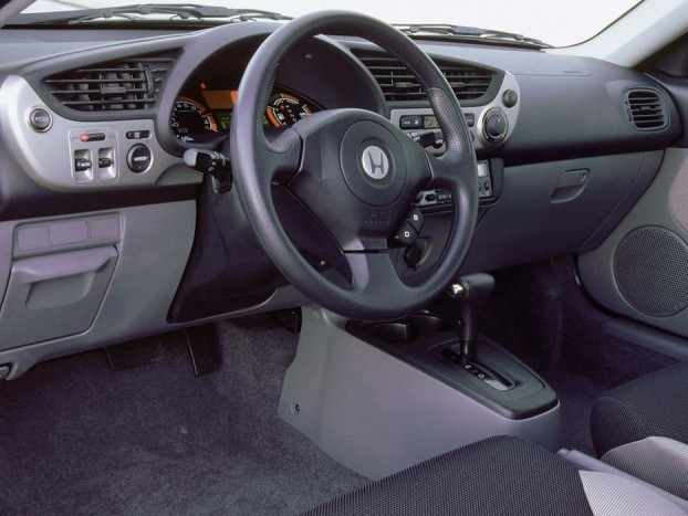 Az Insight I. minden porcikája a fogyasztáscsökkentésről szólt, az első évben még légkondicionálót sem kínáltak hozzá