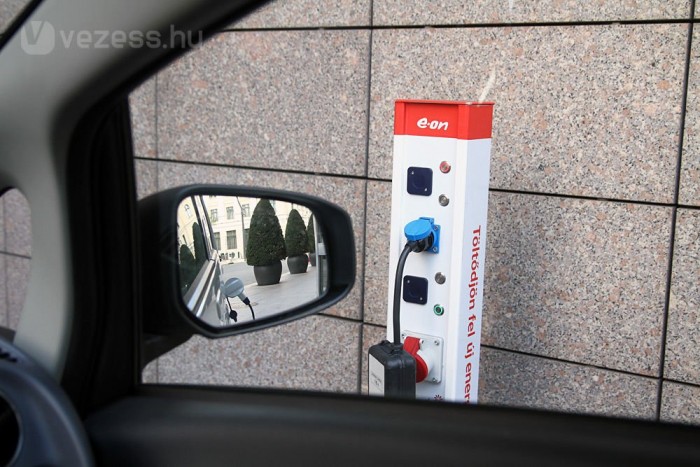 Nem gyorstöltő, de most aranyat ér ez is