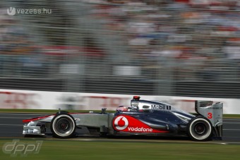 F1: Budapesten majálisozik Button