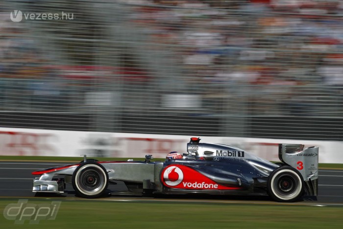 F1: Budapesten majálisozik Button