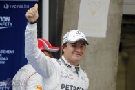 F1: Rosbergé a pole Kínában 23