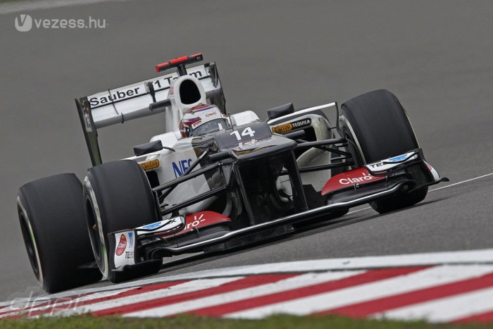 F1: Kobajasi történelmet írt a Sauberrel