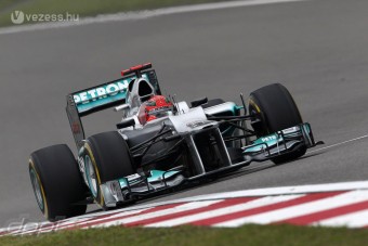 F1: Schumacher jó képet vág a hibához