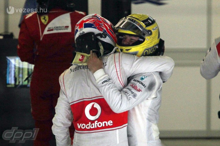 F1: Button nem így ünnepelne