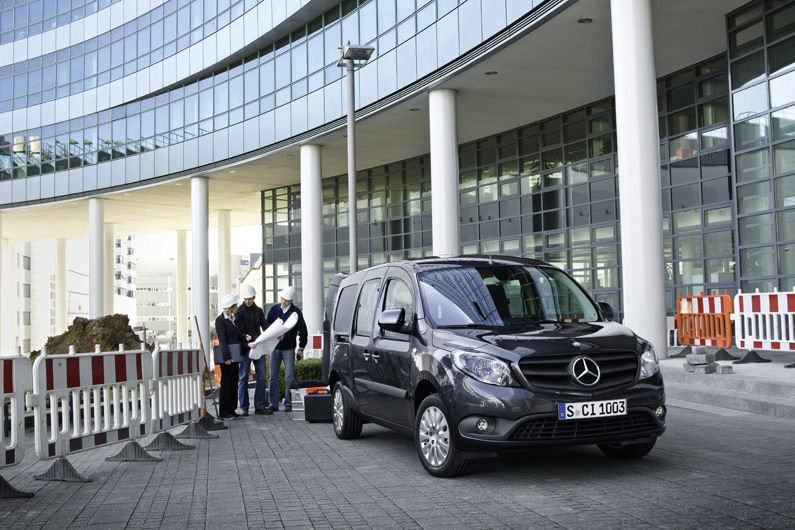 Itt az első Renault-Mercedes 7