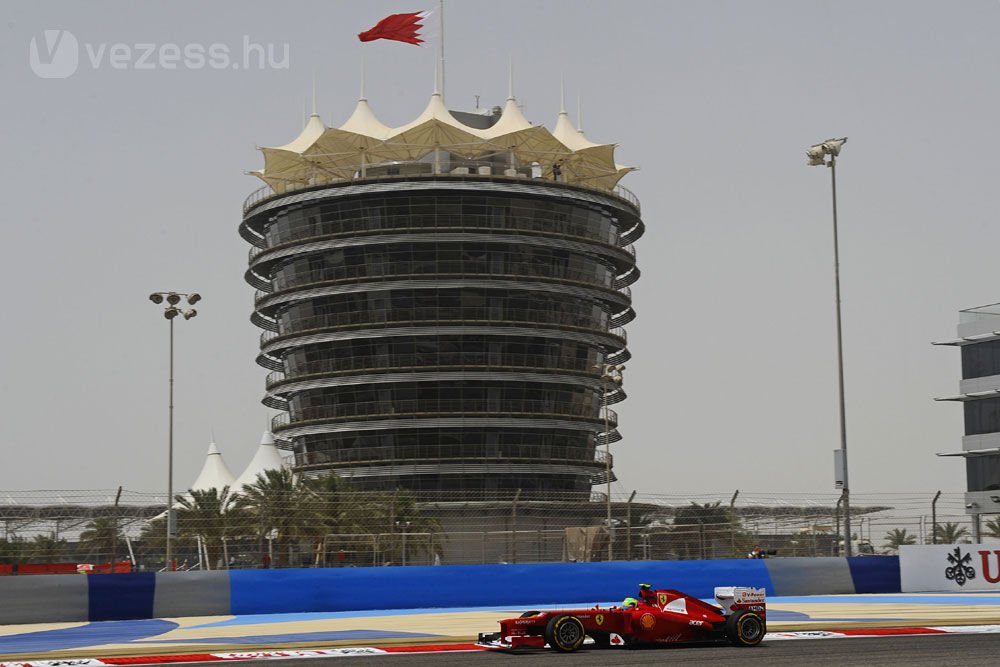 F1: Räikkönen kockáztatott 17