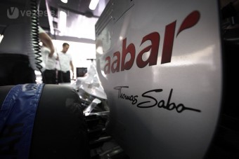 F1: Kiszáll a Mercedes résztulajdonosa?