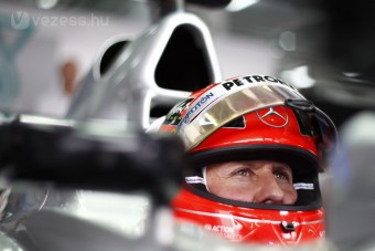 F1: Schumachert hátrasorolták